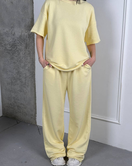 Damen Bequemes Loungewear-Set mit weit geschnittenem Oberteil und lässigen Hosen Nord Taschen