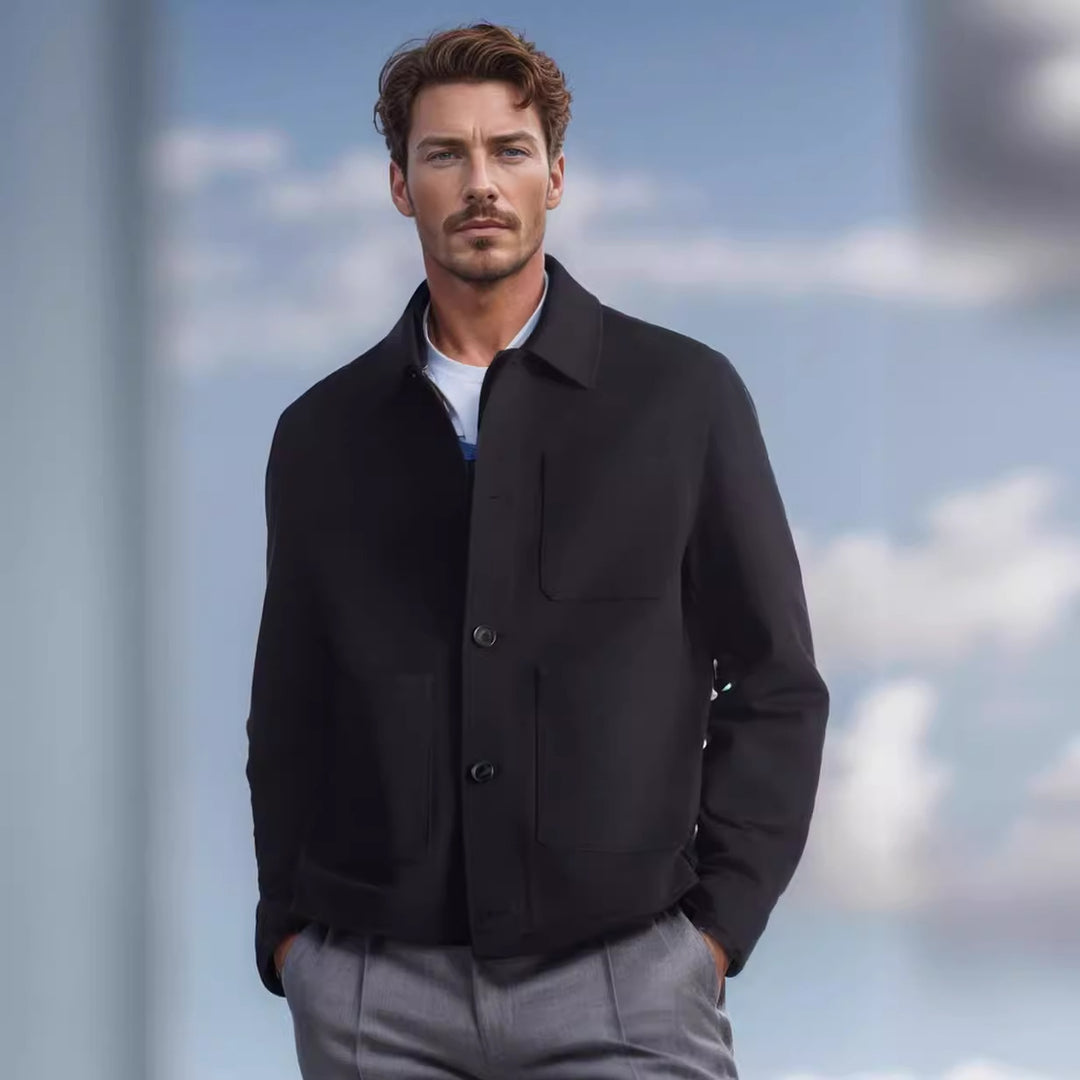 Herren Kurz‑Chorecoat mit Hemdkragen, aufgesetzten Taschen und minimalistischer Knopfleiste Nord Taschen