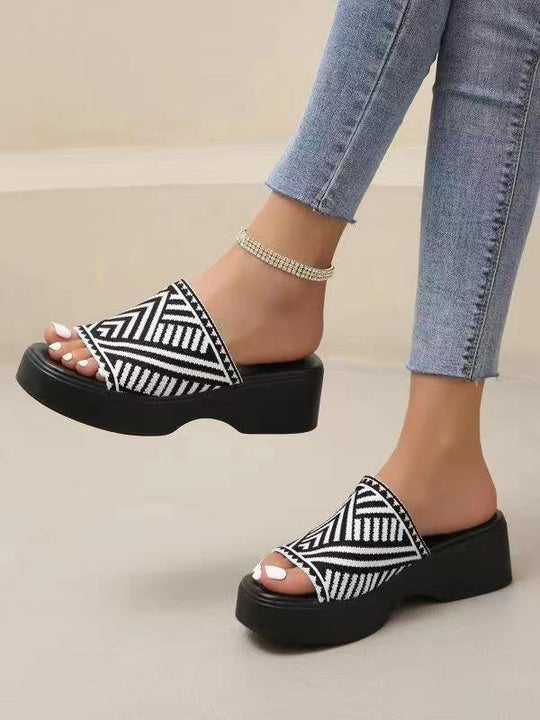 Damen Komfortable Wedge-Pantoletten mit breitem Riemendesign und anatomischem Fußbett