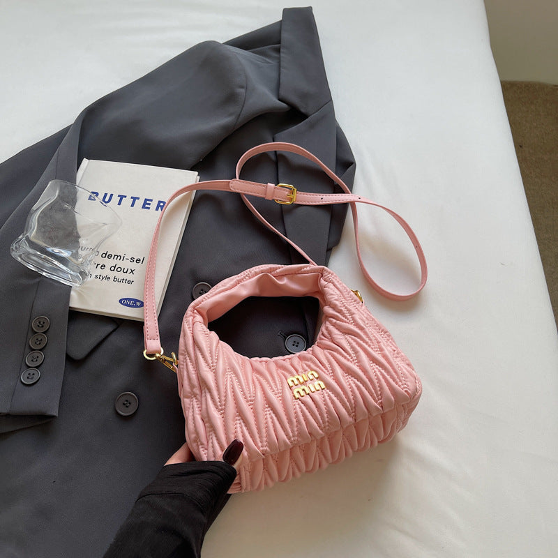 Damen Schultertasche mit elegantem Raffung-Design | Nord Taschen