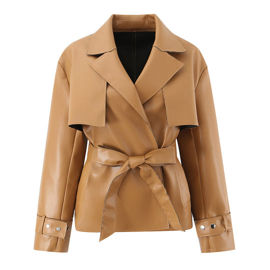 Damen Kurz geschnittener Kunstleder-Trenchcoat mit Taillengürtel Nord Taschen
