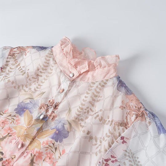 Damen Maxikleid mit Rüschenkragen, transparentem Chiffon-Overlay und taillierter Knopfleiste Nord Taschen