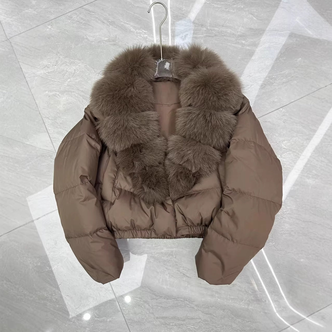 Damen nan kurz geschnittene Boxy-Pufferjacke mit extra großem Webpelzkragen und formstabilem Saum Nord Taschen