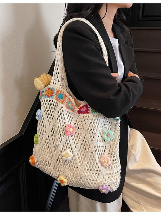 Damen gehäkelte Strandtasche mit bunten Blumenapplikationen Nord Taschen