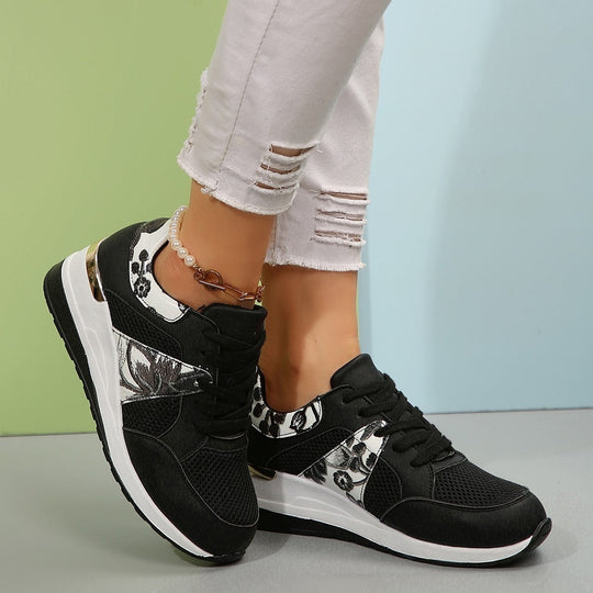 Damen Sneakers mit floralen Applikationen und dämpfender Sohle Nord Taschen