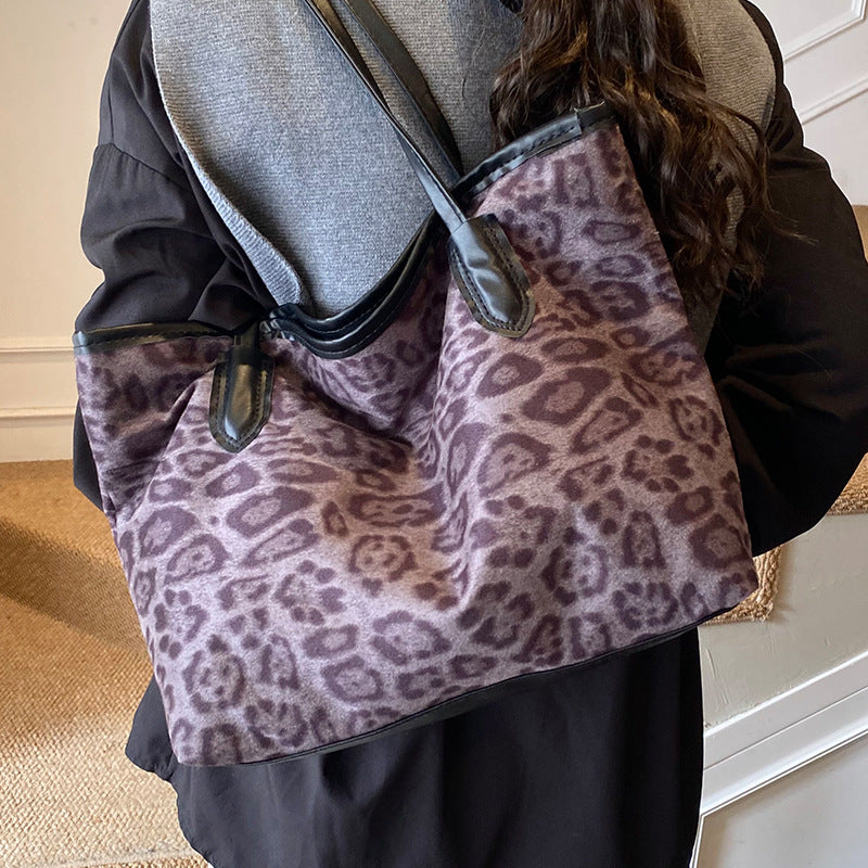 Damen Tote-Tasche mit modernem Leo-Muster und robusten Tragegriffen Nord Taschen