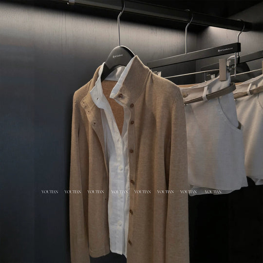 Damen Langer Feiner Strickcardigan mit Stehkragen und Knopfleiste Nord Taschen