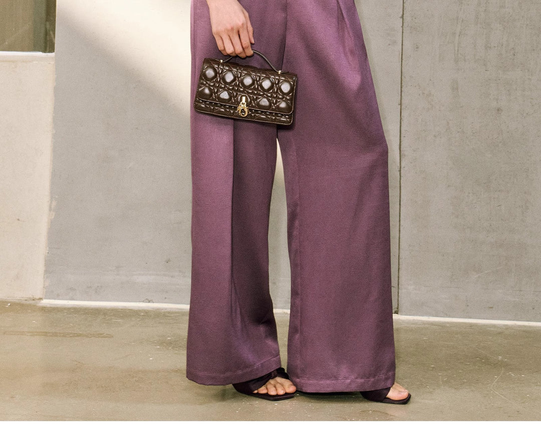 Damen Elegante Bluse mit schimmerndem Finish und Taillengürtel Nord Taschen