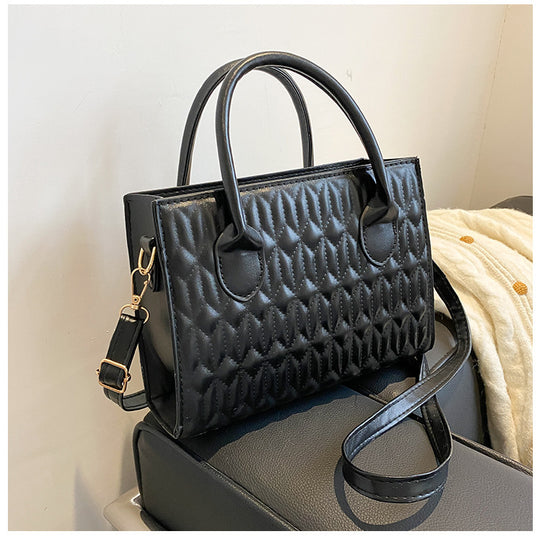 Damen elegante Handtasche mit quilted Design Nord Taschen