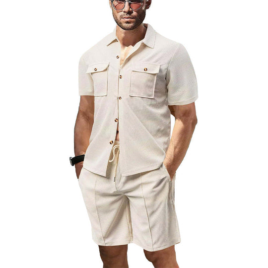Herren nan modernes Kurzarm-Hemden-Set im Resortstil mit aufgesetzten Pattentaschen, offenem Reverskragen und Kordelzug-Bermuda aus Strukturjersey