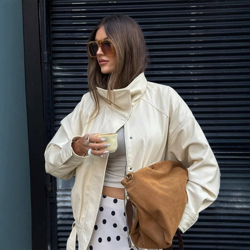 Damen Oversize Kunstlederjacke mit hohem Stehkragen und Tunnelzug Nord Taschen