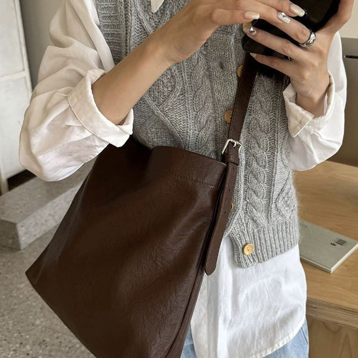 Damen Hobo-Tasche mit abnehmbarem Zubehör und eleganter Form Nord Taschen