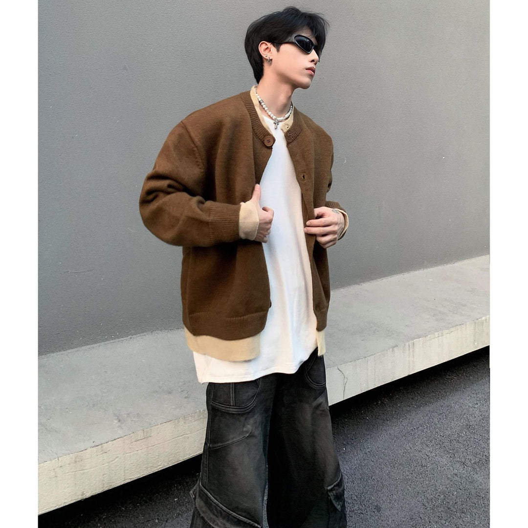 Herren Modische Strickjacke mit Knöpfen und kontrastierenden Ärmeln Nord Taschen