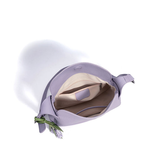 Damen Hobo-Tasche aus hochwertigem Leder mit verspieltem Blumenanhänger Nord Taschen