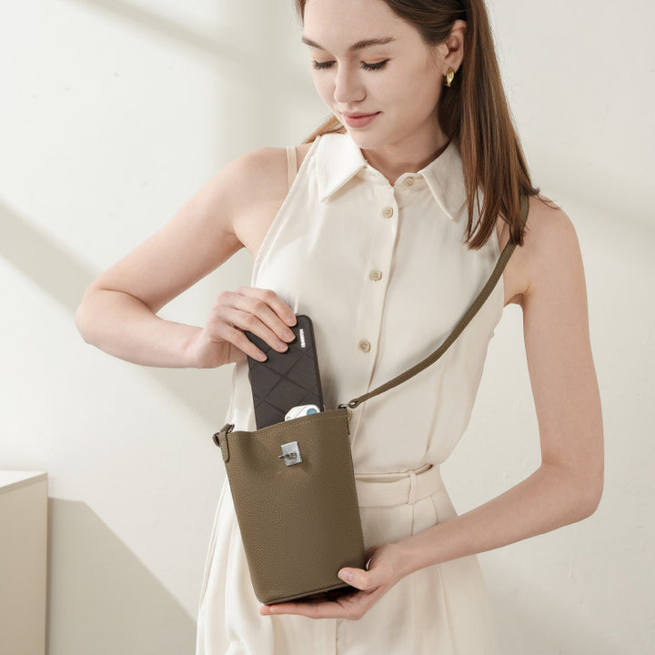 Damen Bucket-Tasche mit praktischem Verschluss und verstellbarem Schulterriemen Nord Taschen