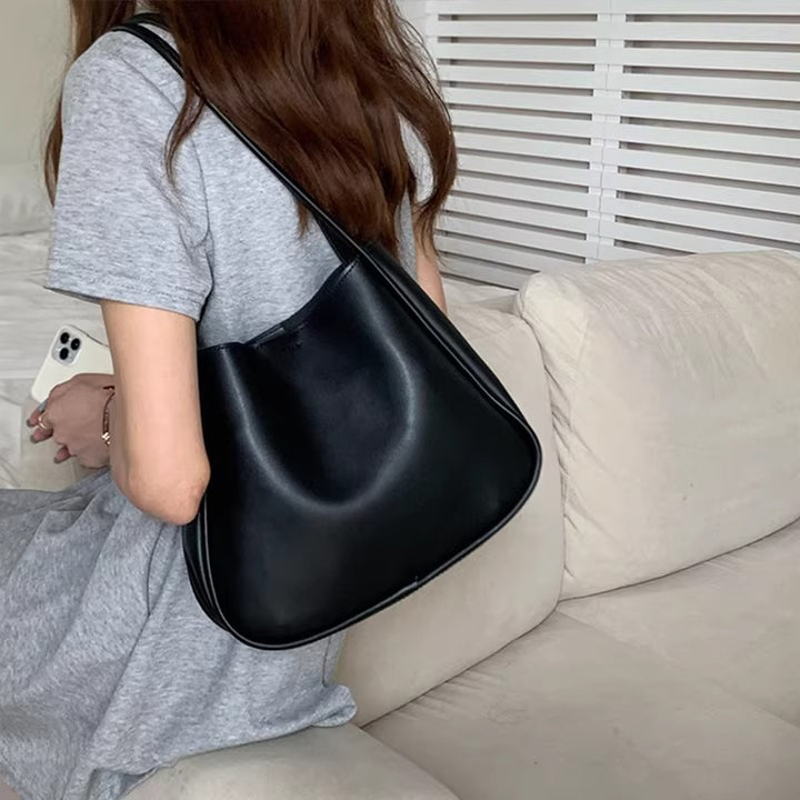 Damen Hobo-Tasche mit elegantem Innenfach und stilvollem, geschmeidigem Kunstleder Nord Taschen
