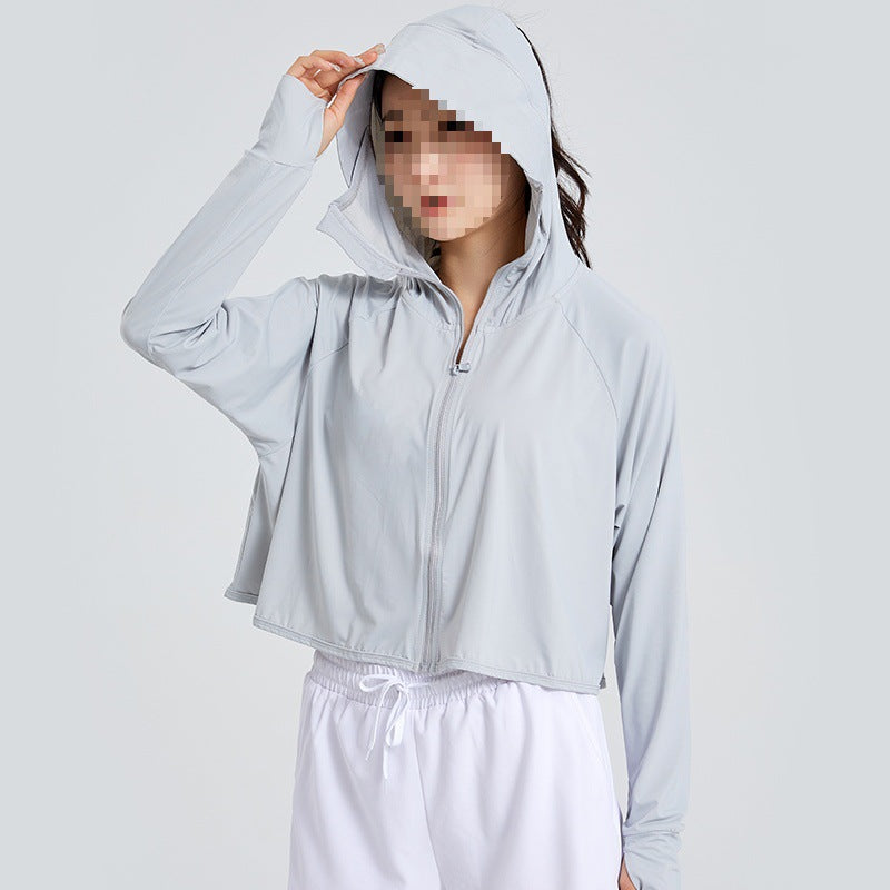 Damen Leichte Sportliche UV-Schutz-Kapuzenjacke mit kurzem Cropped‑Schnitt, Raglanärmeln & Daumenlöchern Nord Taschen