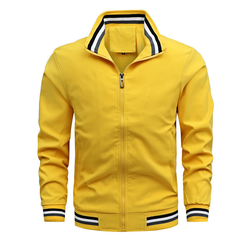 Herren Lässige Bomberjacke aus windabweisendem Nylon mit gestreiften Rippbündchen und Stehkragen Nord Taschen