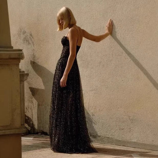 Damen glamouröses Abendkleid mit transparentem Rock und eleganten Details Nord Taschen