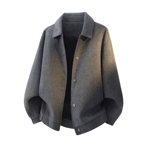 Herren Boxy Kurzjacke im College‑Stil mit Druckknopfleiste und geripptem Saum Nord Taschen