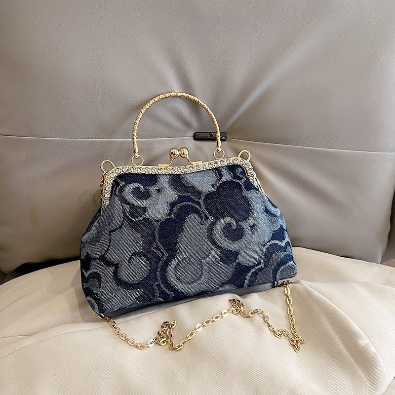 Damen elegante Handtasche mit glamourösem Kettenverschluss Nord Taschen