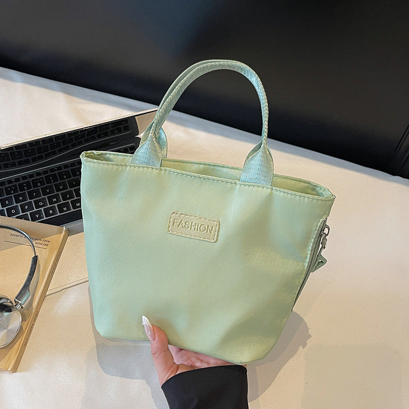 Damen Schultertasche mit minimalistischem Design und praktischem Innenfach Nord Taschen