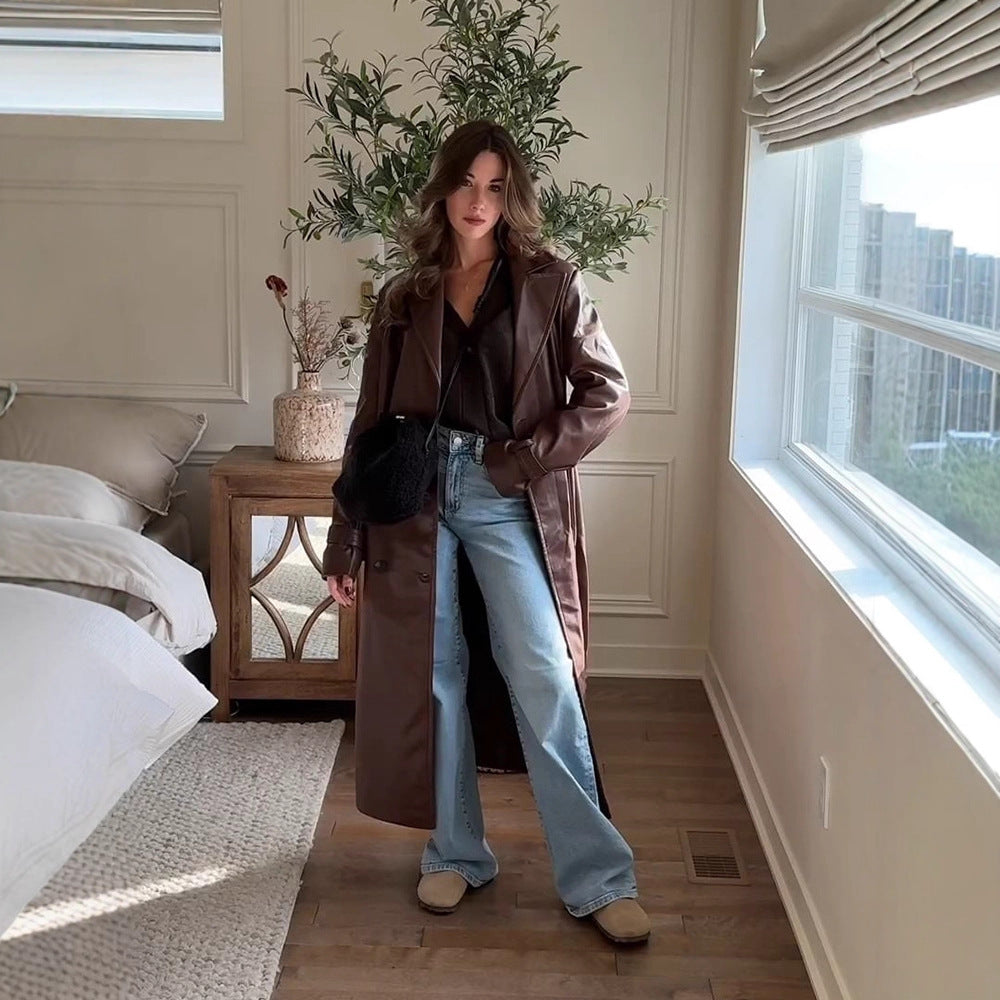 Damen Langer Trenchcoat aus Lederimitat mit Oversize-Schultern und taillierter Silhouette Nord Taschen
