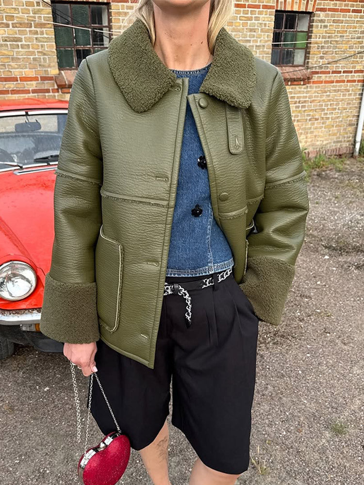 Damen Kurze Fliegerjacke im Aviator‑Stil mit Teddybesatz und kastiger Silhouette Nord Taschen