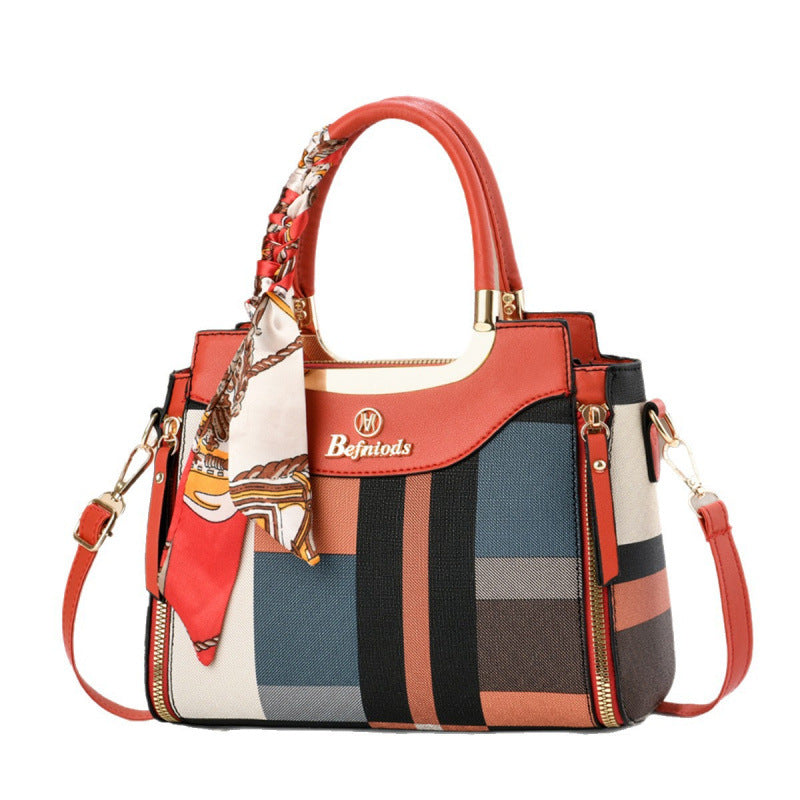 Damen Handtasche mit modernem Karomuster und elegantem Seiden-Schal Nord Taschen