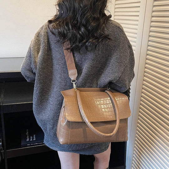 Damen Umhängetasche im eleganten Krokodil-Look mit verstellbarem Schulterriemen Nord Taschen