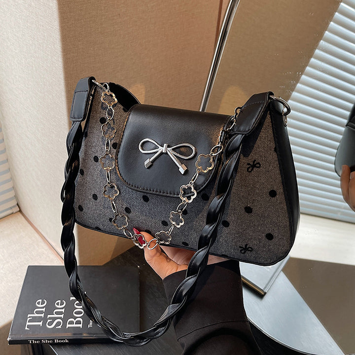 Damen modische Handtasche mit Schmuckdetails Nord Taschen