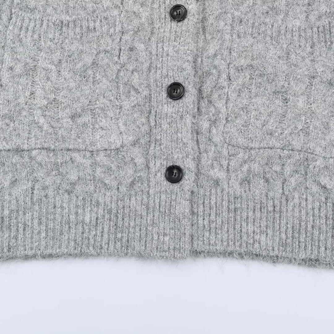 Damen Langgestrickter Kapuzen-Cardigan mit Zopfmuster und Knopfleiste Nord Taschen