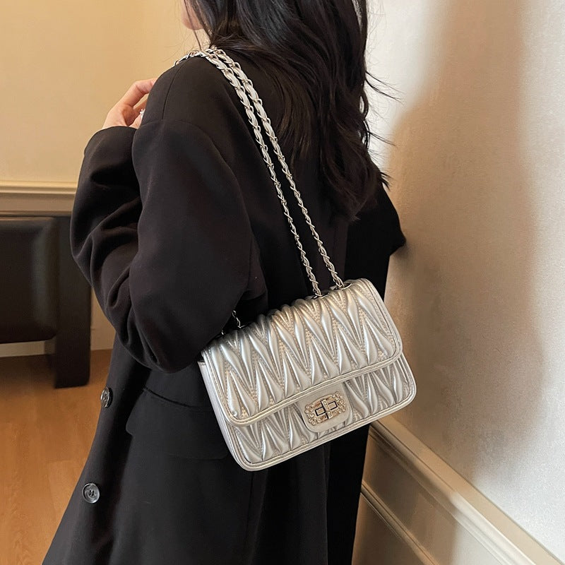 Damen elegante Umhängetasche mit edler Steppung Nord Taschen