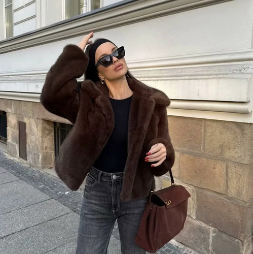 Damen 100+ kurzer Kunstfellblouson mit Hemdkragen, weicher Wattierung und verdeckter Knopfleiste Nord Taschen