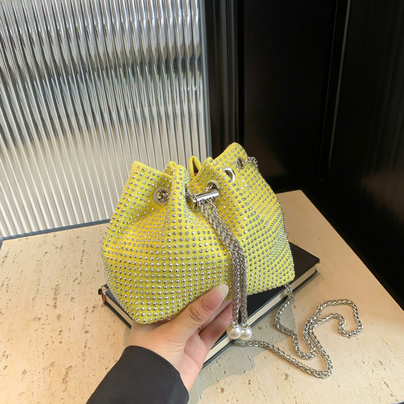 Damen elegante Beuteltasche mit glänzenden Strassdetails Nord Taschen