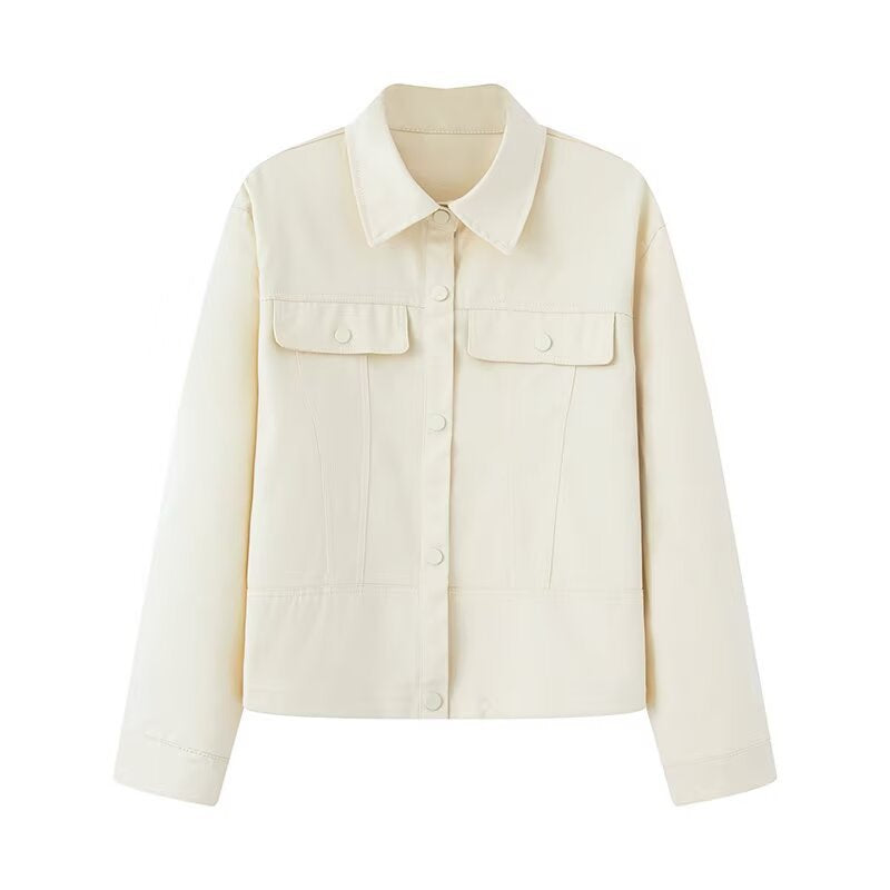Damen Kurz geschnittene Boxy-Overshirtjacke aus veganer Lederoptik mit Pattentaschen und Druckknopfverschluss Nord Taschen
