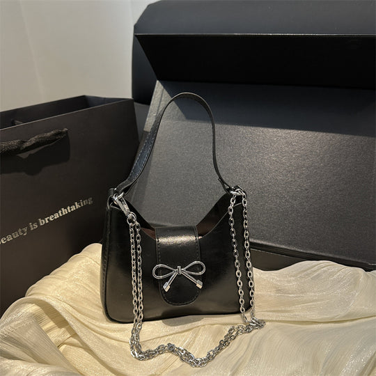 Damen-Handtasche mit verspieltem Schleifendetail und hochwertiger Kettenverzierung Nord Taschen