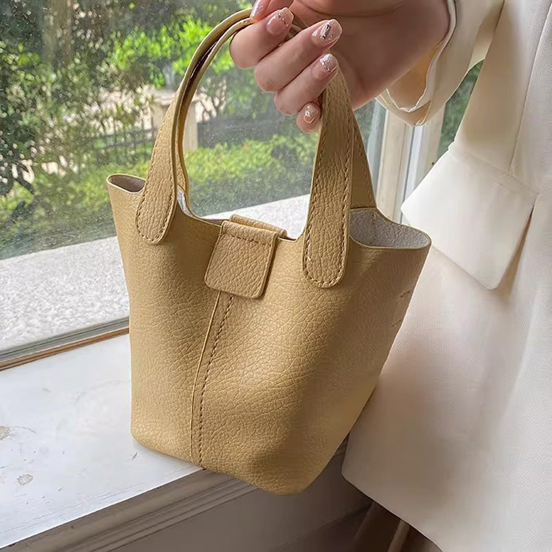 Damen Tragetasche mit abnehmbarem Kosmetiktäschchen und eleganter Struktur Nord Taschen