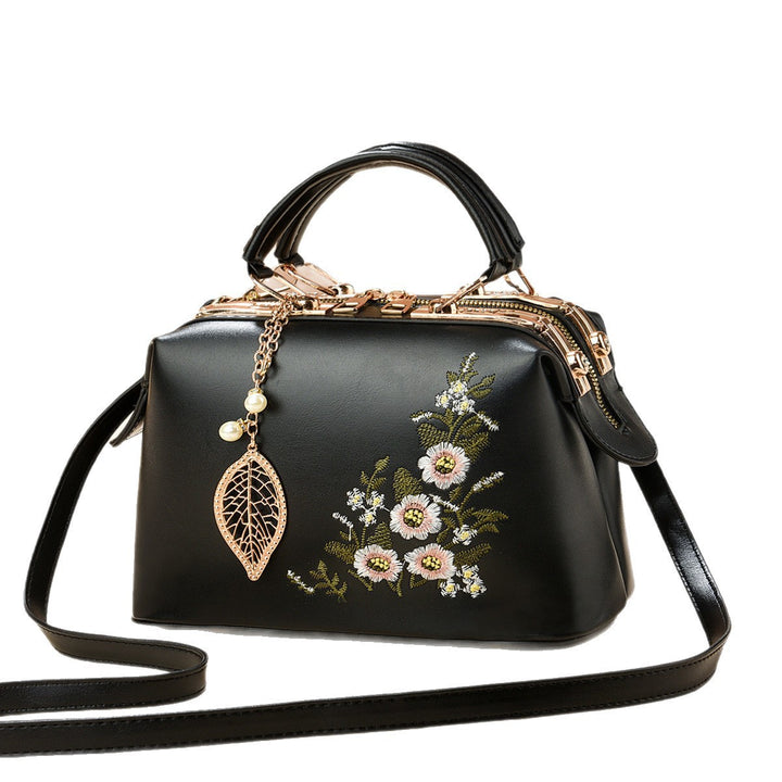 Damen Handtasche mit floralen Stickereien und abnehmbarem Tragegurt Nord Taschen