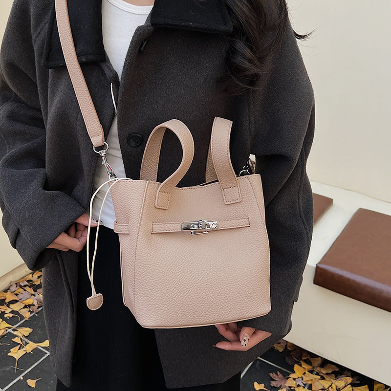 Damen Tragetasche mit modischem Design und praktischer Innenaufteilung Nord Taschen
