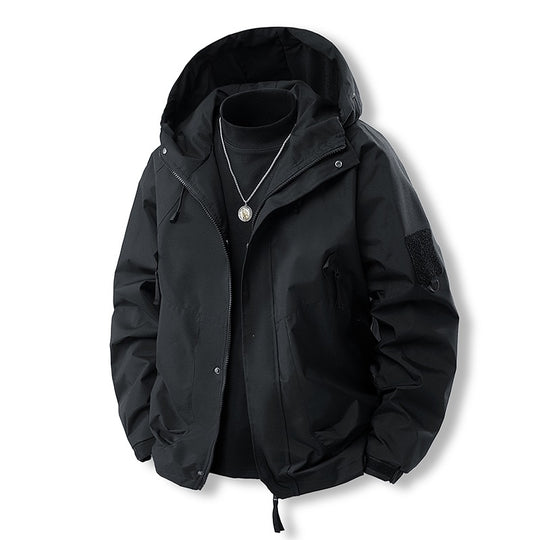 Herren Funktionale Kapuzen‑Übergangsjacke mit wasserabweisender Hülle, Utility‑Taschen & verstellbarem Saum Nord Taschen