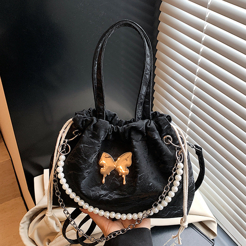 Damen Hobo-Tasche mit dekorativem Ketten- und Perlenbesatz Nord Taschen