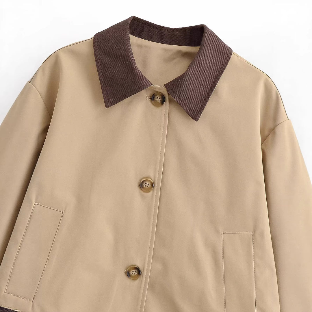 Damen Kurz geschnittene Blousonjacke mit Kontrastkragen und legerer Boxy-Silhouette Nord Taschen