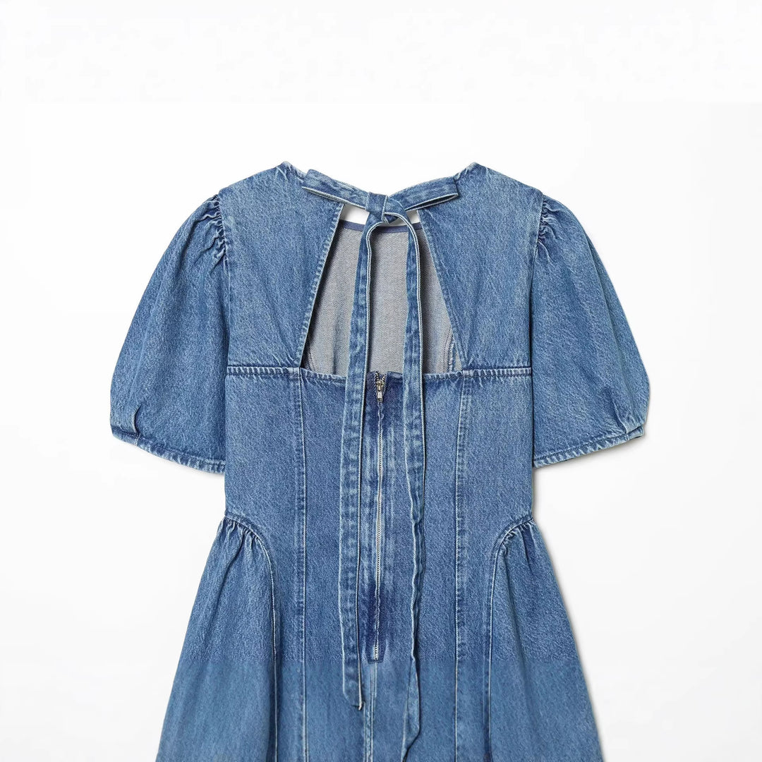 Damen Denim-Kleid mit Puffärmeln, Teilungsnähten und ausgestellter A-Linie Nord Taschen