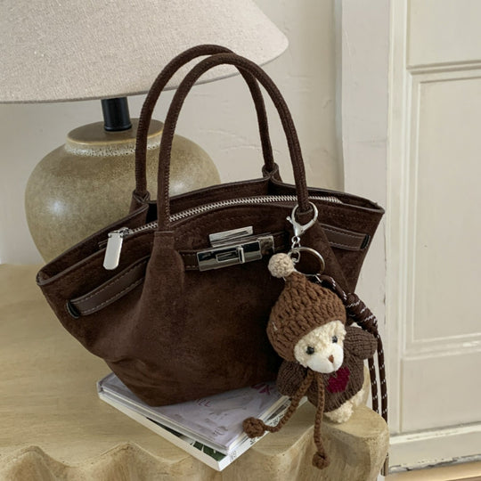 Damen stilvolle Handtasche mit abnehmbarem Plüschanhänger Nord Taschen