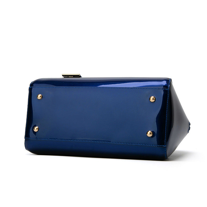 Damen Handtasche mit eleganten geflochtenen Griffen Nord Taschen