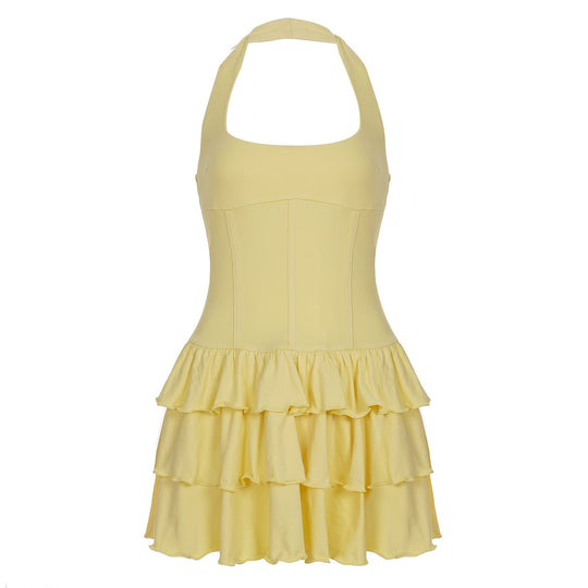 Damen Wickelkleid mit voluminösem Rüschensaum und eleganter Silhouette