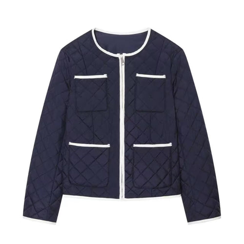 Damen Kurz gesteppte Jacke mit Rundhals, Kontrastpaspel und aufgesetzten Taschen Nord Taschen