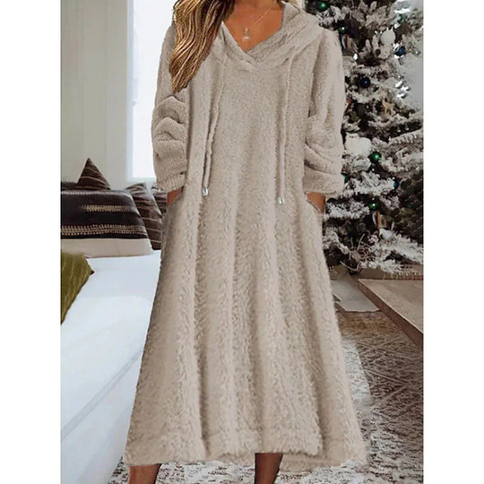 Damen Maxikleid aus Teddy-Fleece mit Kapuze, V-Ausschnitt und Eingrifftaschen Nord Taschen