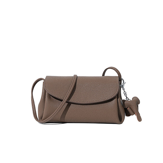 Damen Umhängetasche im minimalistischen Design mit abnehmbarem Anhänger Nord Taschen